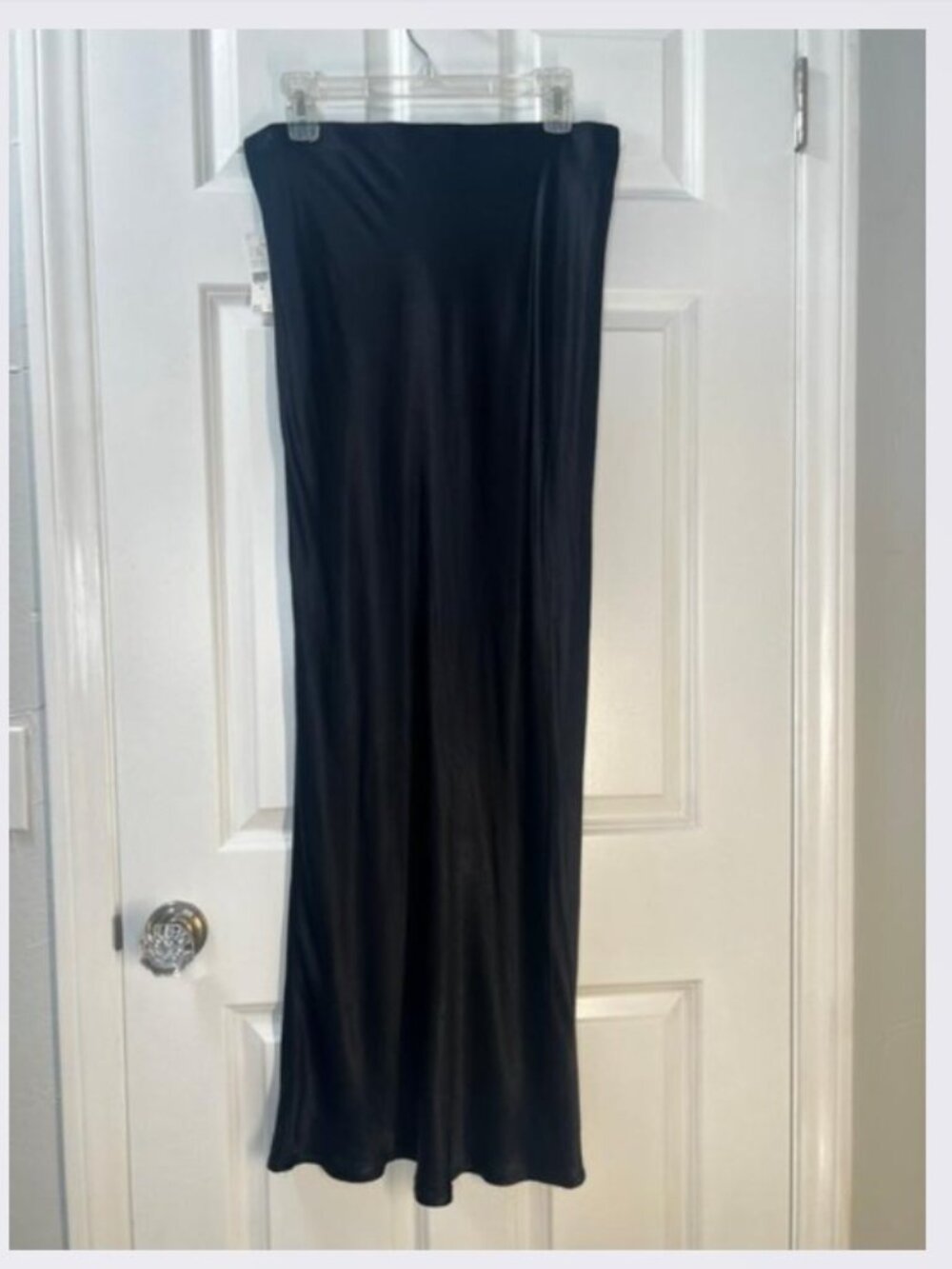 Anthropologie The Tilda Maxi Slip Skirt in Black – Size Medium – NWT - Picture 5 of 7